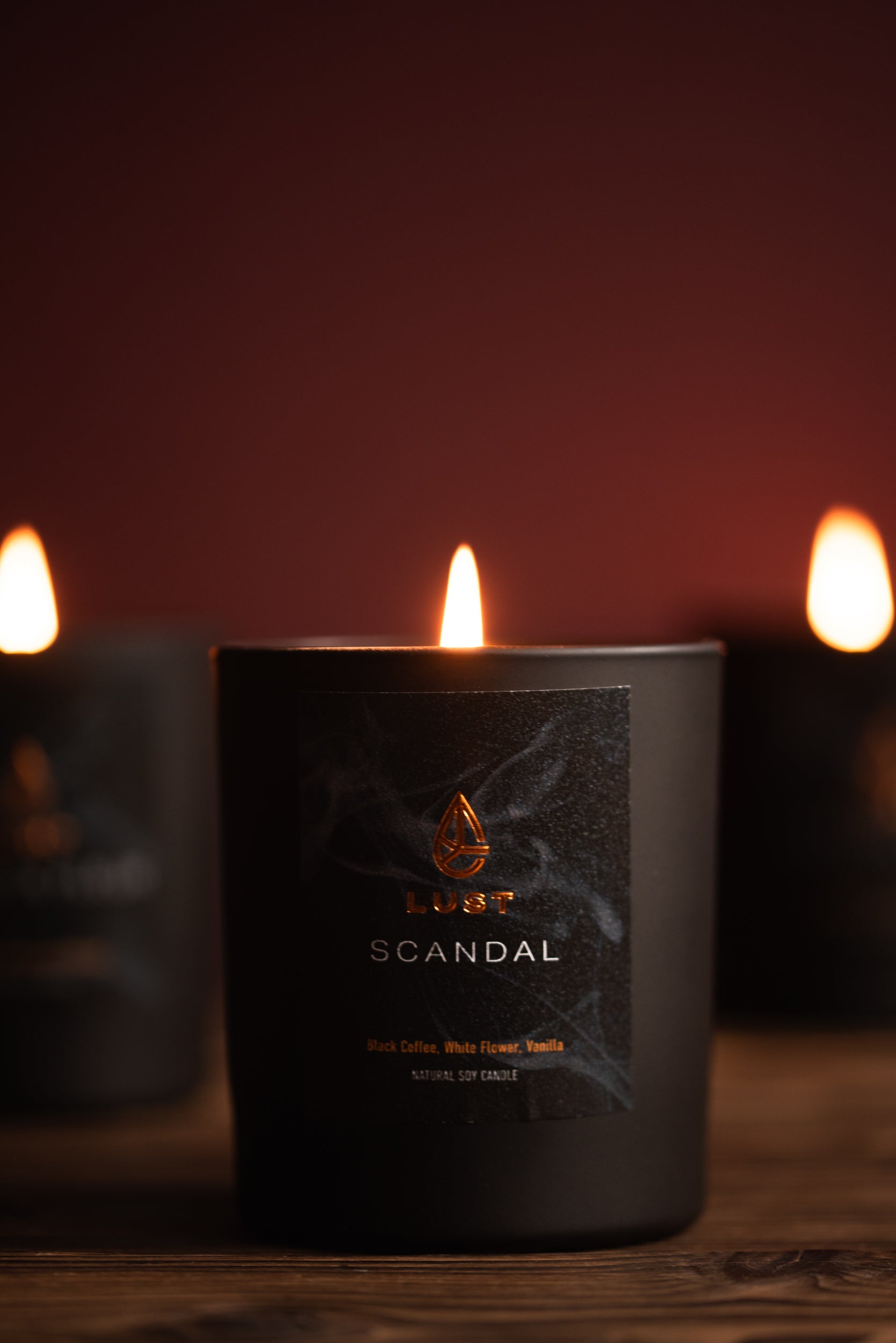 Scandal - Black Coffee, White Flower, Vanilla